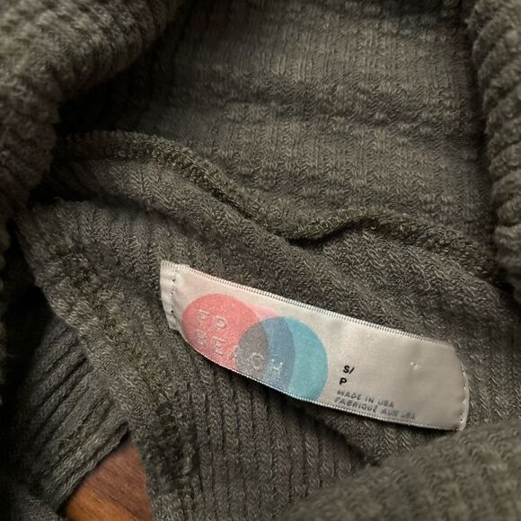 Free People Beach World Traveler Split Back Green Sweater - Picture 5 of 6